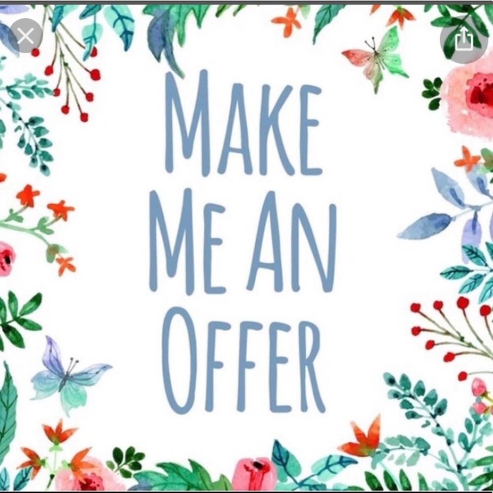 Make an Offer!! 💙💙
